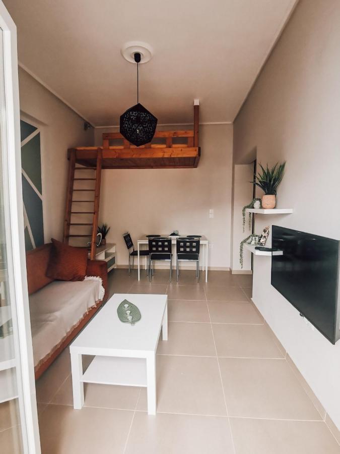 Efrosini'S By The Sea Apartment Chalkís Exterior foto